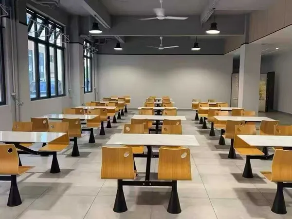 学校家具安装